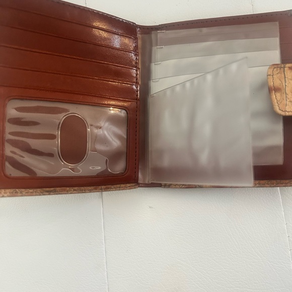 Vintage Brahmin Wallet Croco Stamp Bifold with Coin Purse - Picture 5 of 7